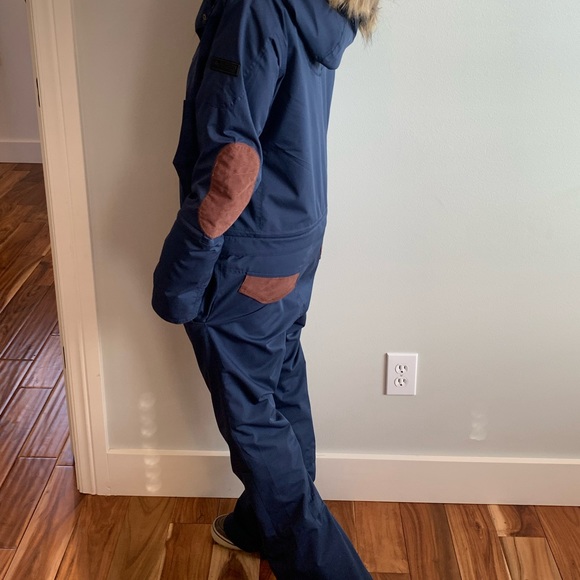 Burton one piece snowsuit - Picture 1 of 11